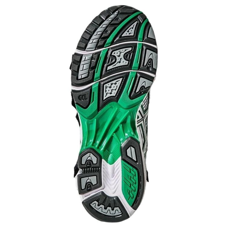 10.1 Asics Gel-Nimbus INVINCIBLE ×