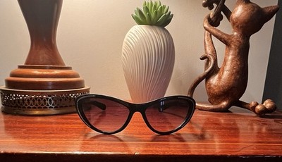 CHANEL vintage cat eye sunglasses 6039 c.501/S6 Black | eBay