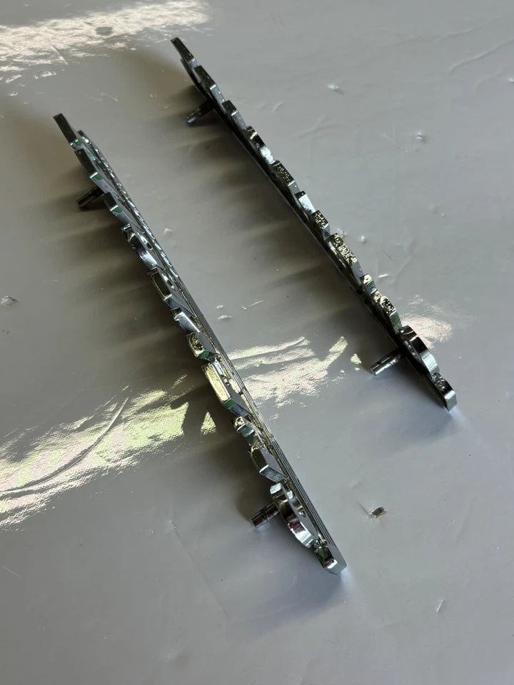 (2) 1947-54 Chevrolet Truck “Loadmaster” Emblems - Image 3 of 4