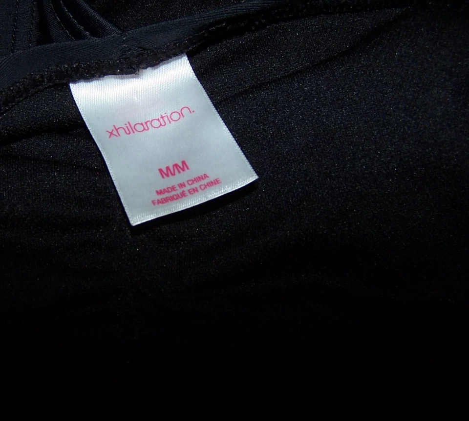 Parte inferior de bikini Xhilaration negra, espalda acanalada - talla M Foto 3 de 3