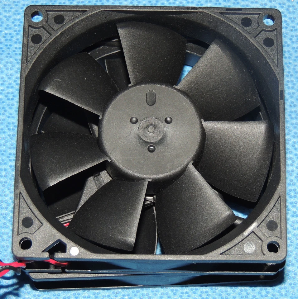 2pcs Delta AFB0912VH DC 12V 0.60A Brushless MODEL Fan 92X92X25mm 2-Wire 4-Pin - Image 3 of 4