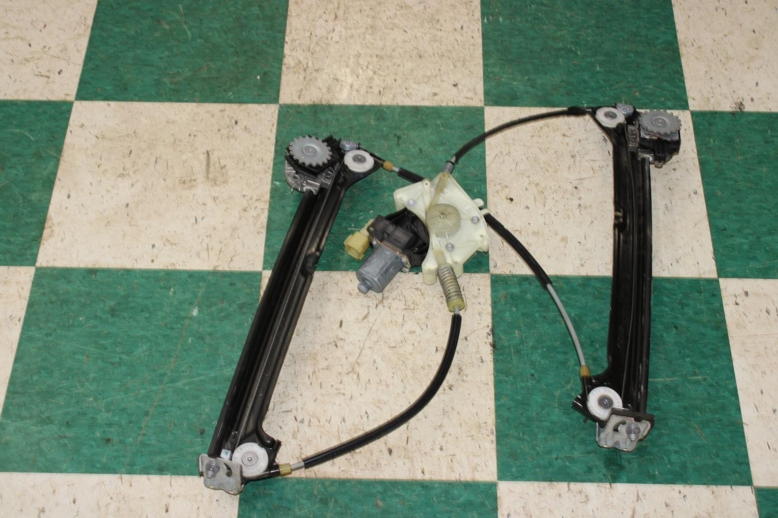 14-22 Ghibli LF LH Driver Side Door Window Regulator Assy Unit Factory OEM OE OE