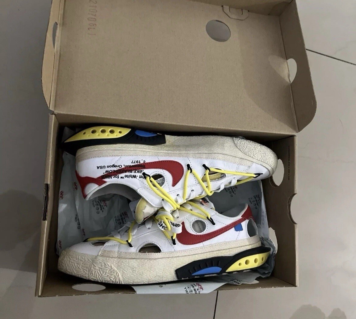 OFF WHITE X NIKE Taglia 9 Nike Off White x Blazer Basso Bianco Università Rosso
