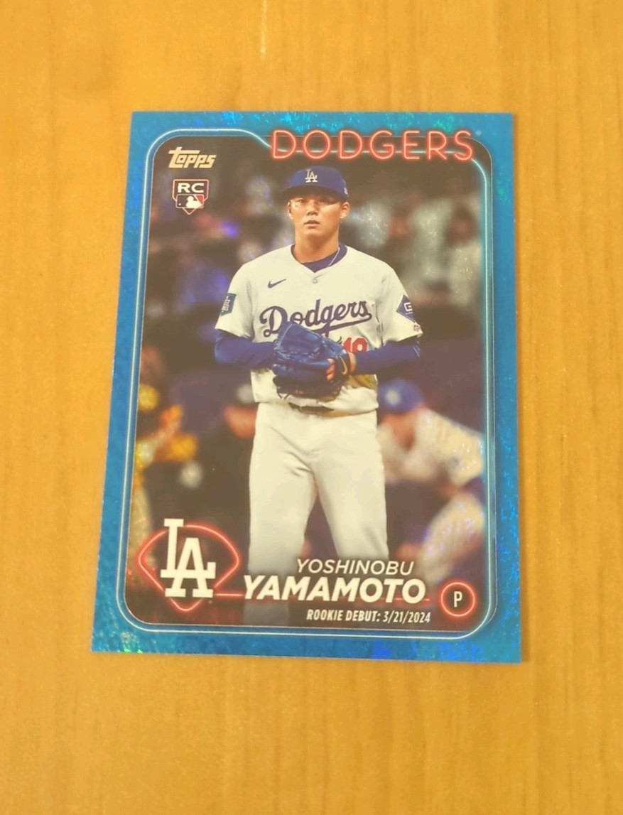 2024 Topps Update Rookie Debut Yoshinobu Yamamoto US149 Blue Holo Foilboard /999
