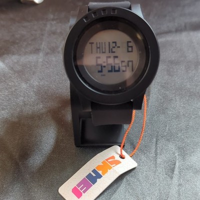 SKMEI Quartz Digital Sport Wristwatch Black Rubber Band Water Resistant