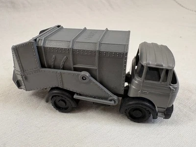 Jouet plastique camion miniature BERLIET benne à ordures publicitaire BONUX - Photo 1/4