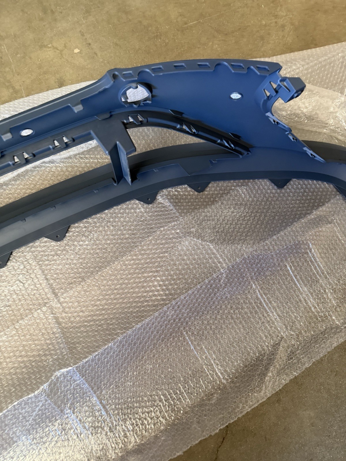 2020 2021 2022 Bentley Continental GT GTC Front Bumper Cover Lower New