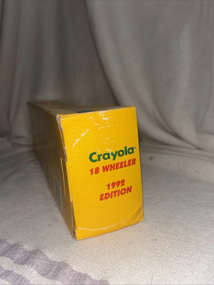 Vintage 1992 Crayola Big Rig 18 Wheeler w/24 Crayons, New In Box - Image 3 of 4