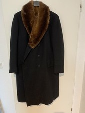 Schwarzer Wintermantel (Wolle)mit Innenfutter und Kragen aus Nerzfell (sehr alt)
