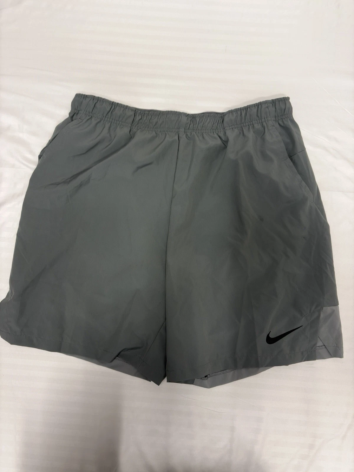 Nike Men's Dri-Fit Lightweight Training Running Shorts Gray XL Drawstring