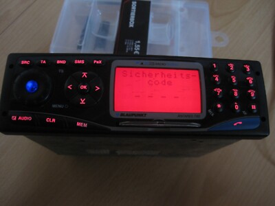 Oldtimer Autoradio mit Telefon Antares T60 Blaupunkt OHNE KEY CODE und Mikrofon