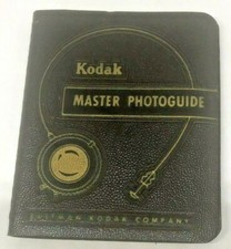 VINTAGE KODAK MASTER PHOTOGUIDE 32 PAGE INFO BOOKLET WITH COMPUTER AND CHARTS