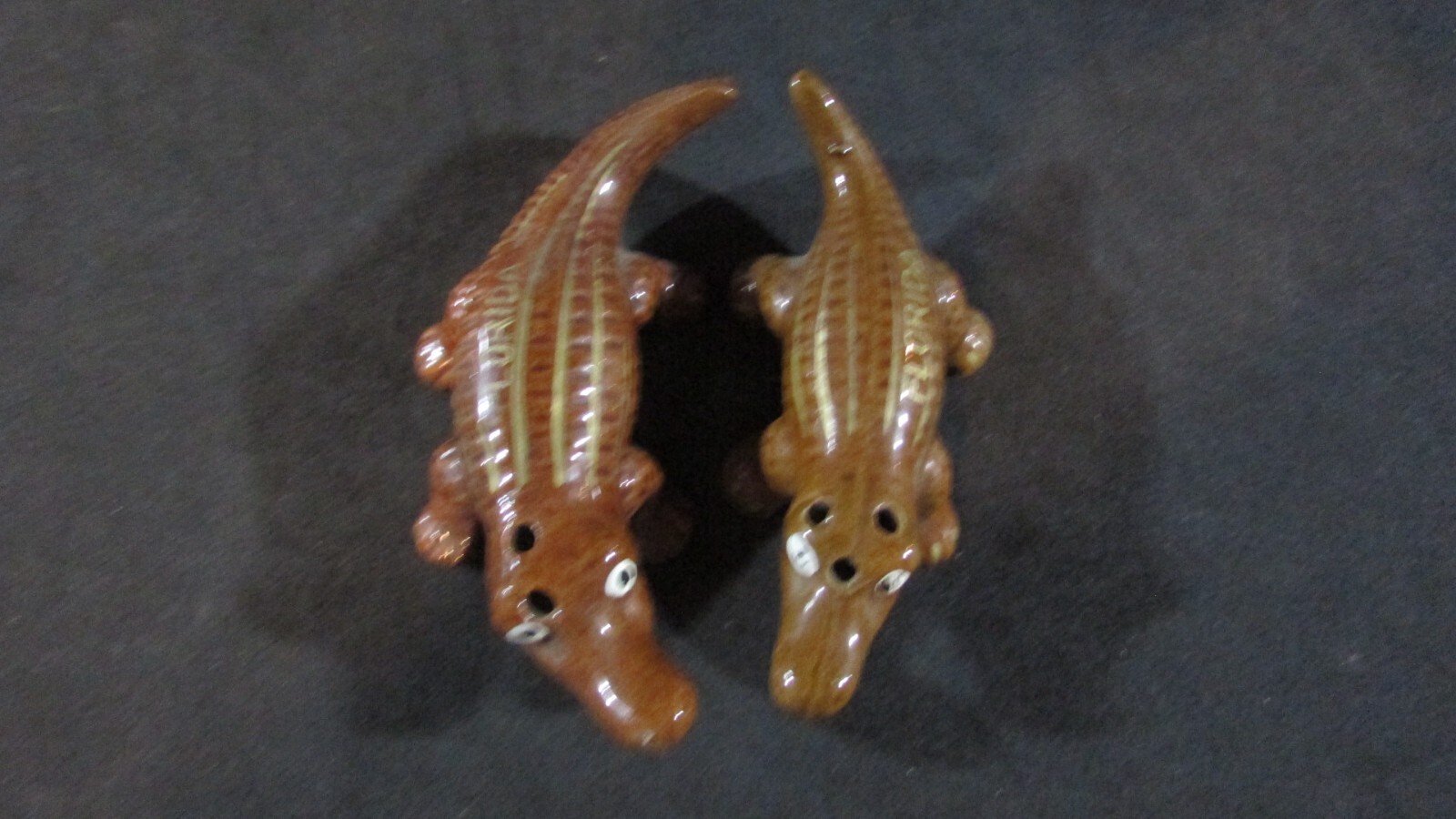Vintage Salt and Pepper Shakers Brown Alligator Florida Kenmar