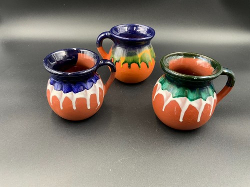Juego de 3 tazas de café con esmalte por goteo de terracota de cerámica mexicana lanzadas a mano - Imagen 4 de 8