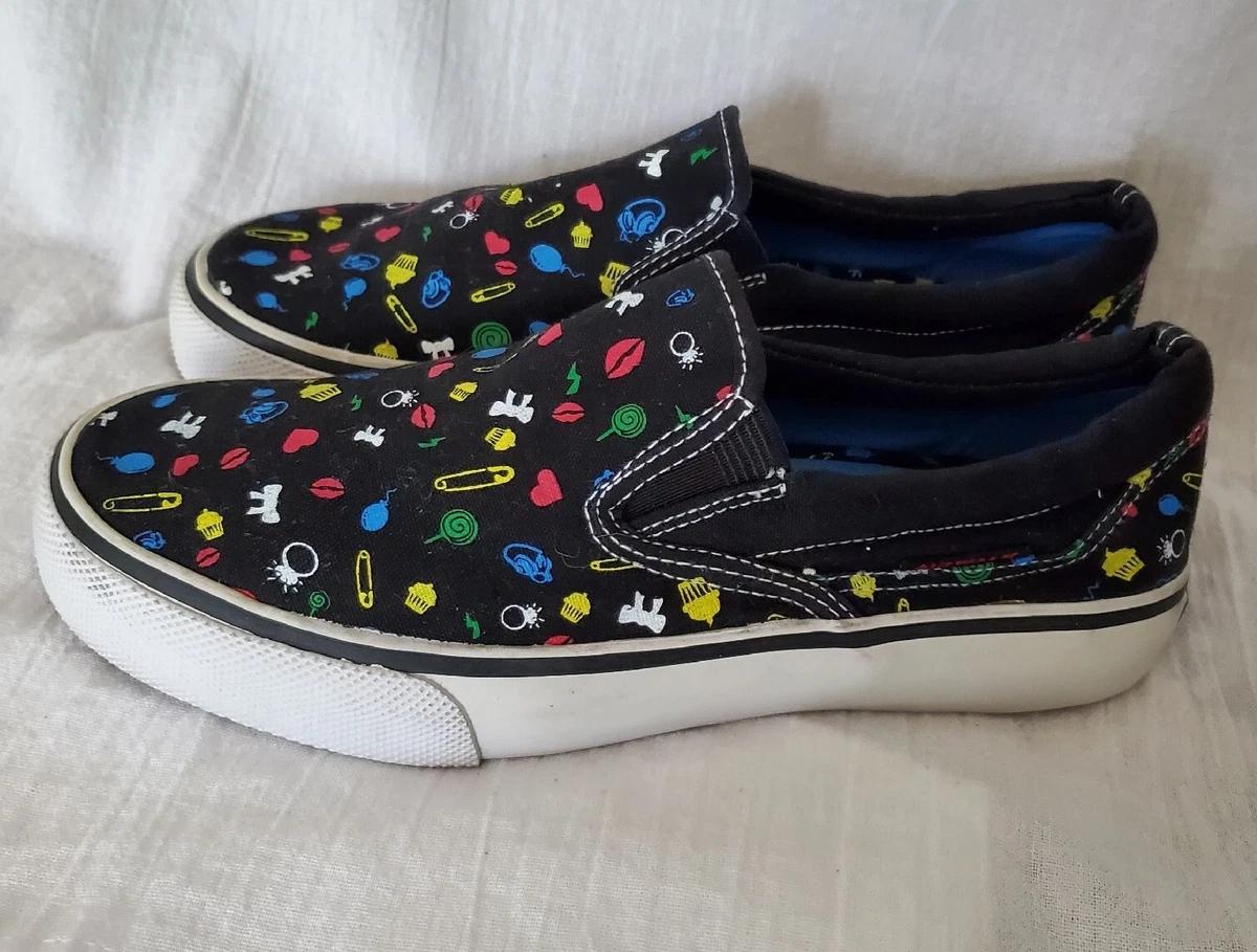 Airwalk Slip On Skater Shoes Womens Black Novelty Print Lips Cupcake Size 7 1 2