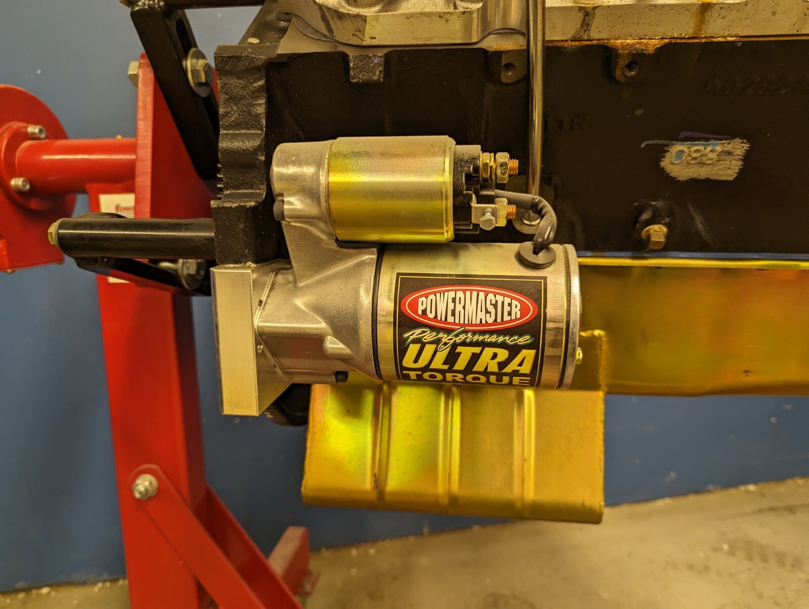 350 CHEVY ENGINE HP 4 bolt mains 1 PIECE REAR MAIN SEAL, AFR Heads