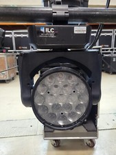 Martin MAC Aura XB Wash LED Moving Head - Eve...