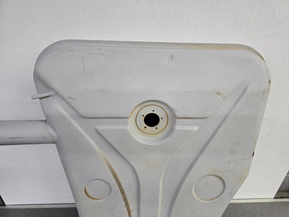 USED ORIGINAL GENUINE PORSCHE 356B T6 356C 356SC GAS FUEL TANK 1963-65 RUSTY - Image 2 of 4