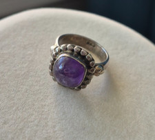 Vintage, sterling silver 925 amethyst ring square with silver dot edge