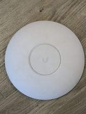 Ubiquiti Networks UAP-AC-PRO UniFi WiFi Access Point