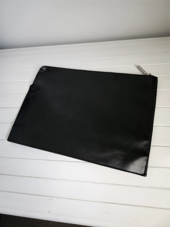 Xl Calvin Klein Makeup Bag Ck Makeup - image 3 of 4