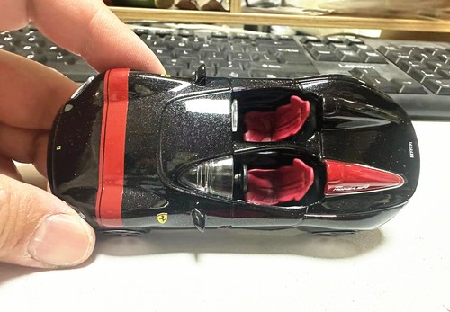 Bburago 1:43 Ferrari Monza SP1 SP2 Diecast Metal Model Boy Toy Car New in Box - Picture 5 of 14