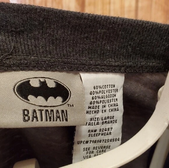 Batman Short Sleeve T-Shirt Sz Large - Image 2 of 3