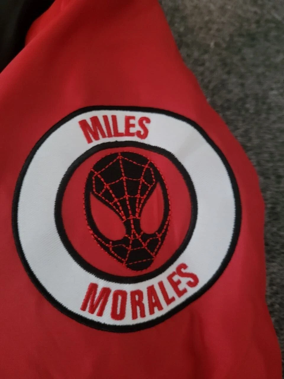 Marvel Spiderman spiderverse Miles Morales bomber jacket XS NWT BoxLunch Exclsv image 4
