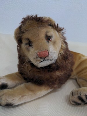 Vintage Medium 1950s Steiff Lion In Great Condition All Original 