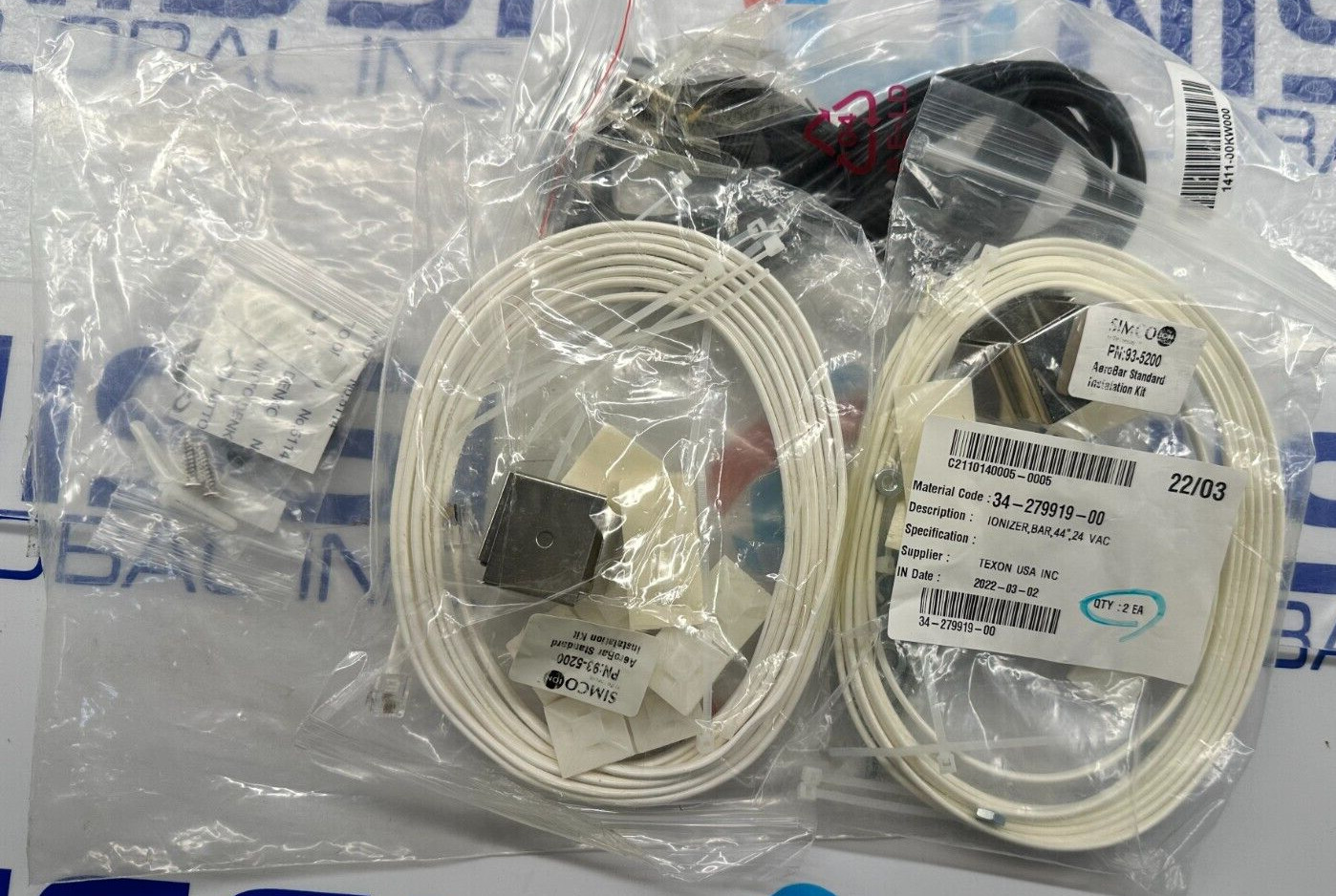 2PCS AEROBAR SIMCO 93-5200 34-279919-00 IONIZER BAR 44"24 VAC