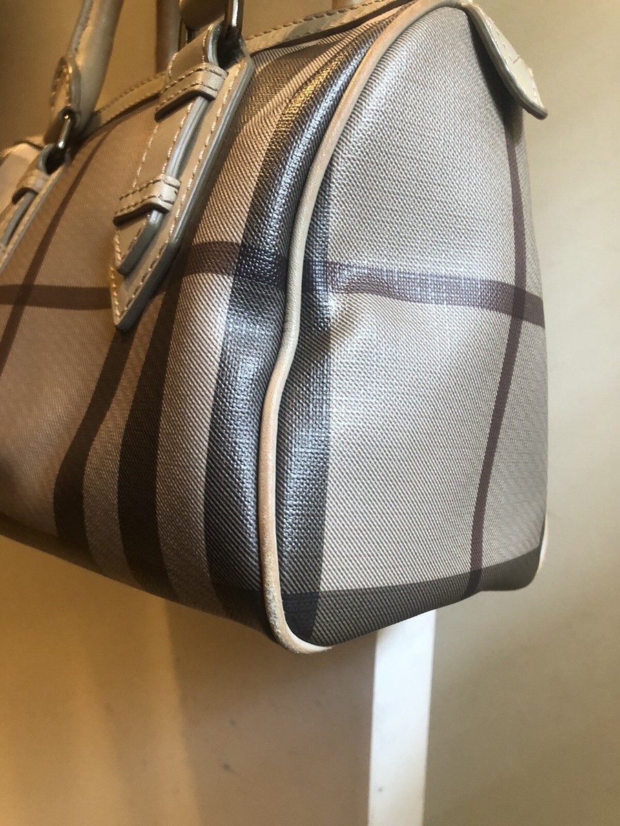 極美品BURBERRY ラウンドジップ　SMOKED CHECK オーガナイザー Authentic Burberry Chester Satchel Smoked Check Small