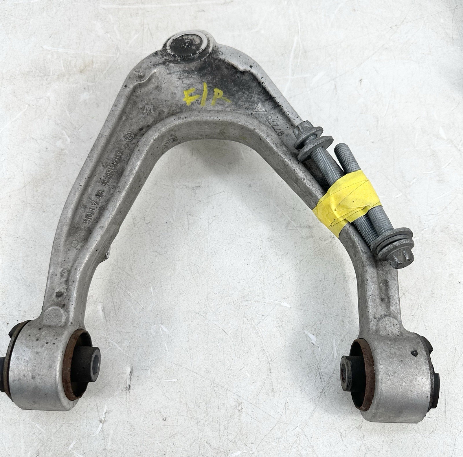 2014-2020 MASERATI QUATTROPORTE AWD RIGHT PASSENGER FRONT UPPER CONTROL ARM OEM