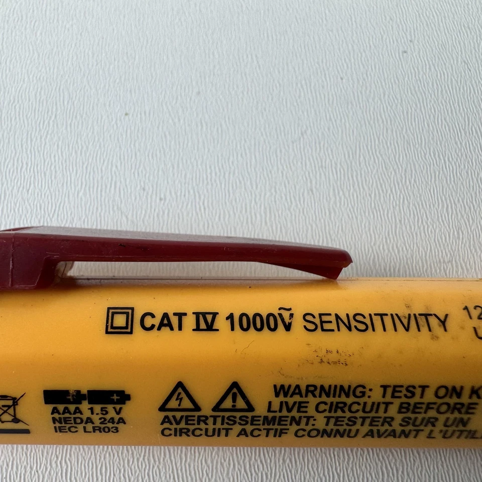 Klein Tools NCVT-2 Probador de Voltaje de Doble Rango Pluma CAT IV 1000V 12-1000V Sensor de CA Foto 4 de 4