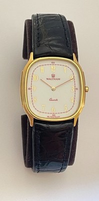 Vintage WALTHAM Quartz Watch Swiss 7 Jewels Burgundy Gold Dial AMAZING Watch