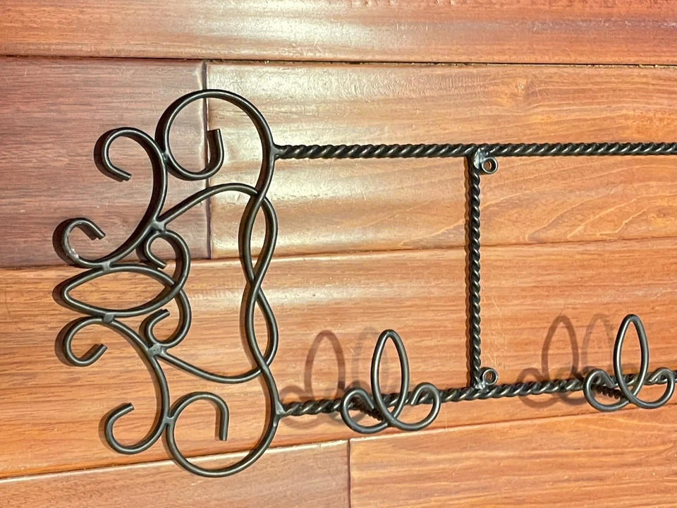 Southern Living Highland 3 Plate Scroll Rack #40643 Iron Metal Horizontal Folds - Image 2 of 4