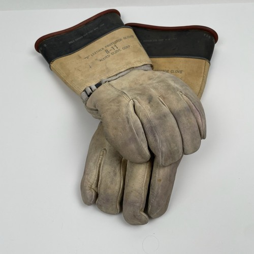 1967 CHARCO Rubber Lineman Gloves w/Allied B-11 Leather Protectors Display Only