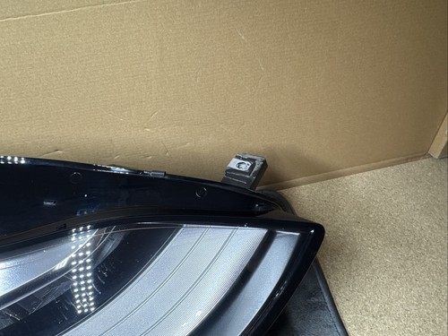 2016-2020 TESLA Model 3/Model Y RH LED UPLEVEL Headlight 1077372-00-L OEM - Picture 4 of 17