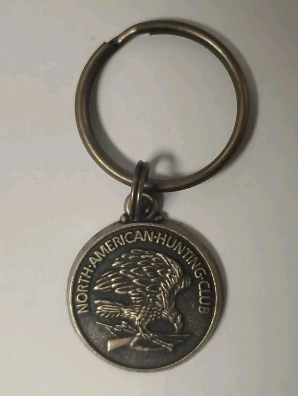VINTAGE Round North American Hunting Club Logo Key Chain Ring New