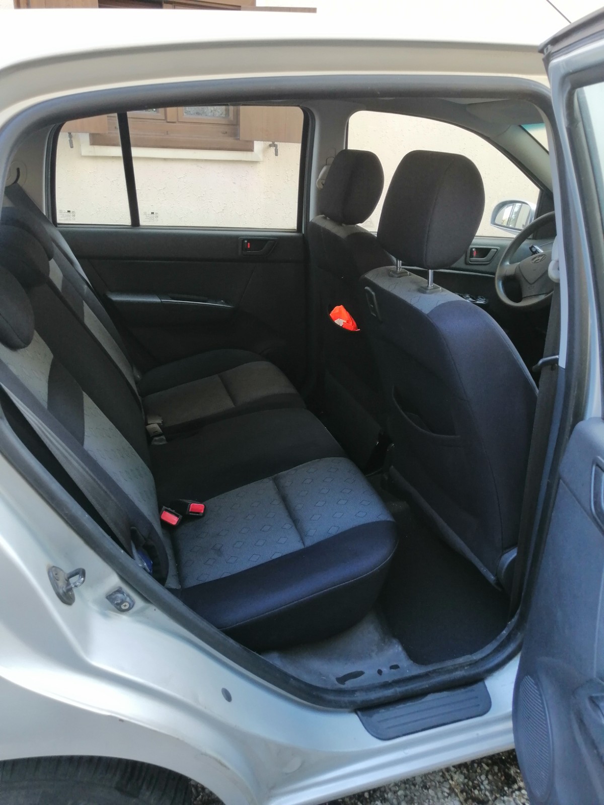 Hyundai Getz. 1.5 5p diesel grigio 153000km. Revisione 2026 OK foto 5