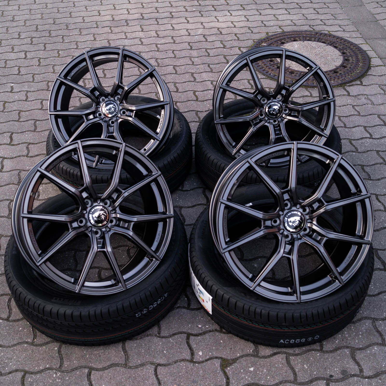 Artiglio Flessibile Magnetico USAG 046 - Con LED, Per Recupero Parti, Apertura &Oslash; 17 Mm, L 670 Mm