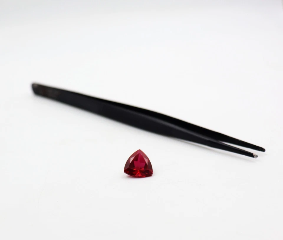 AAA Rated Imitation Ruby Lab Created Synthetic Trillion Gemstone 3mm to 10mm - Image 4 of 4