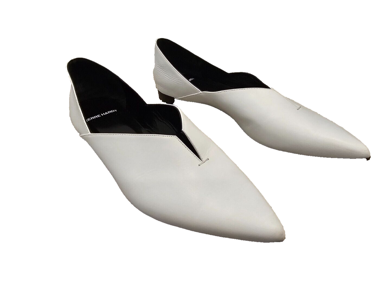 PIERRE HARDY White Leather Pointed Front Slit Flats Size 38