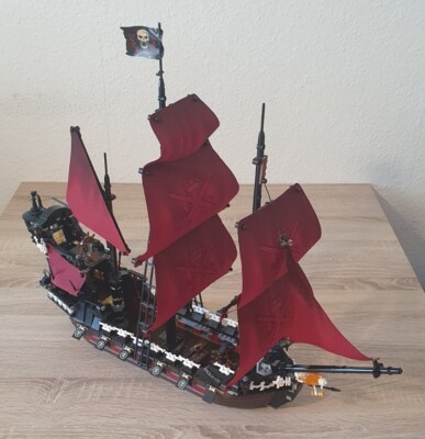 Lego Pirates 4195, Queen Anne s Revenge, nahezu Vollständig- OHNE Figuren, Lesen