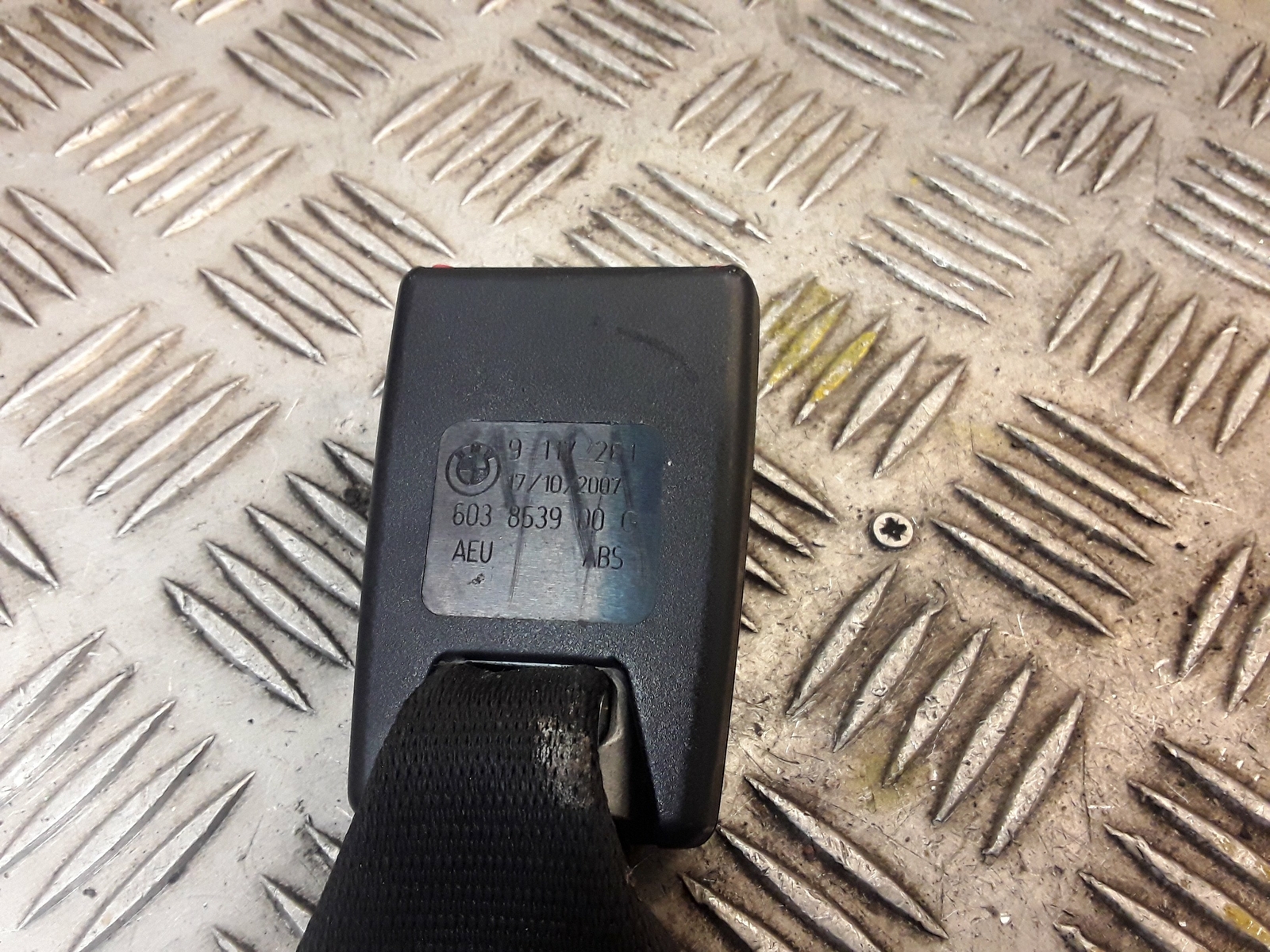 Serrure De Ceinture De Sécurité Pour Mercedes Vito W639 - Pièce Neuve OEM 6398600069 - Garantie 2 Ans
