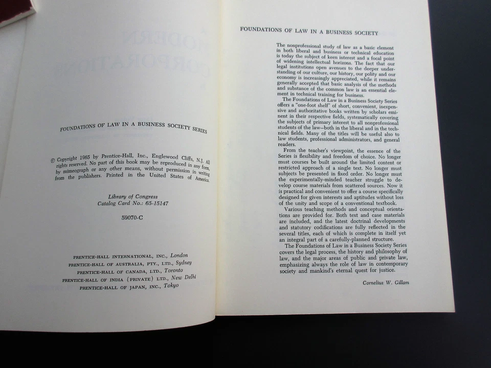 Modern Corporations by  Dow Votaw ( Large paperback 1965 ) First - Image 4 of 4