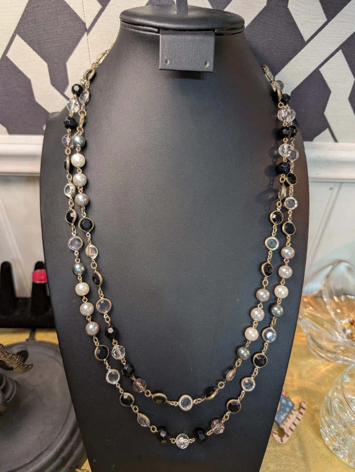 Collar Largo con Perlas de 3 Colores y Cuentas Transparentes y Negras FIRMADO Diseño Premier Foto 3 de 4