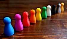 4x Spielfiguren Ersatzfiguren viele Farben zur Auswahl Brettspiele  NEU Angebot