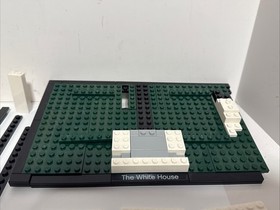 LEGO ARCHITECTURE: The White House 21006/Incomplete/Read