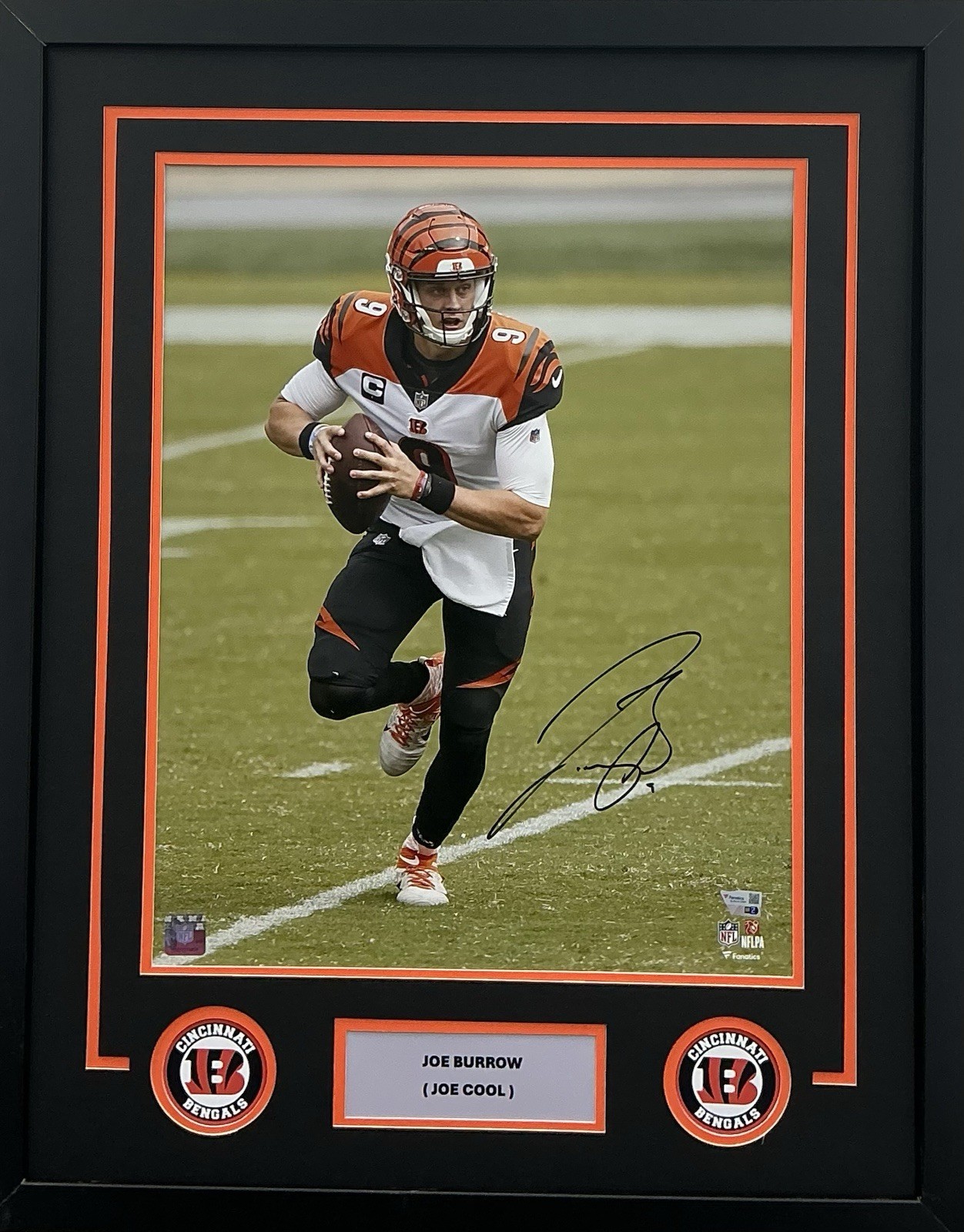 Joe Burrow Autographed Signed Cincinnati Bengals BENGALS 16X20 PHOTO CUSTOM FRAMED FANATICS COA 