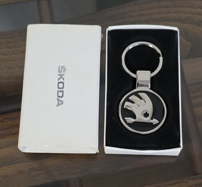Skoda Auto Logo Metal Keychain Key Ring Trolley Coin Token Octavia Superb